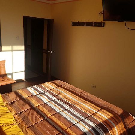 Hostal Madero El Alto Екстериор снимка